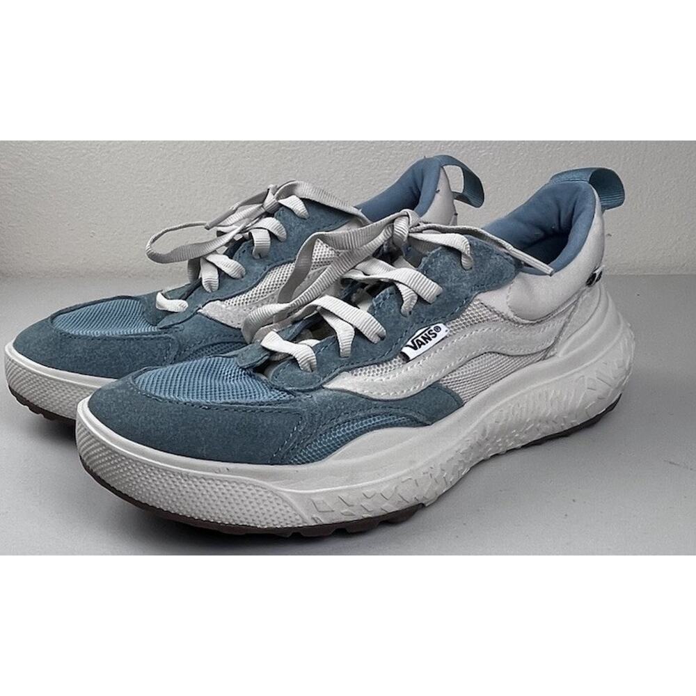 Vans UltraRange Women’s 8 Green Lightweight Walking Travel Sneakers
